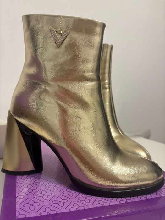 Срочно продам обувь