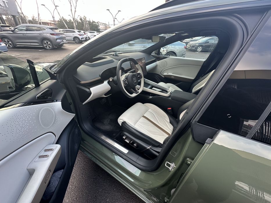 Zeekr 007 GT  824 km zapas 10000km hitoyda yurgan