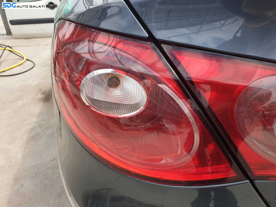 Stop Lampa Tripla Stanga de pe Aripa Caroserie Volkswagen Passat CC 2008 - 2012 [C6515]