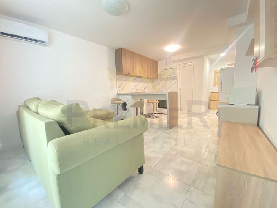 Продава се Двустаен апартамент в Варна, Бриз - 51 кв.м за 2000 €/кв.м - Снимка #1