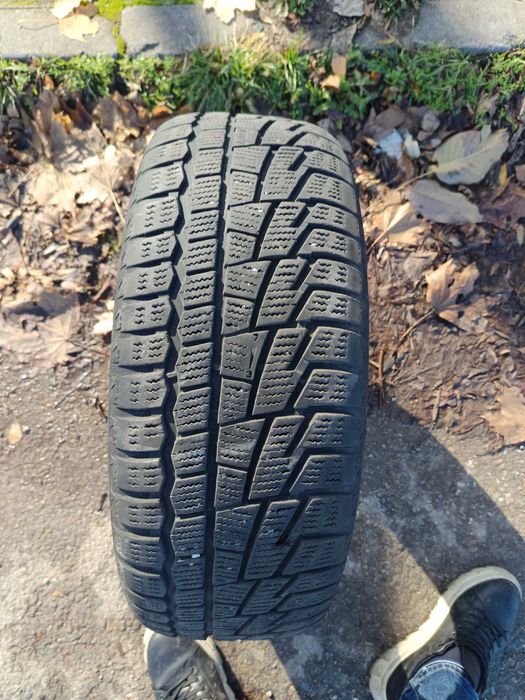 3 броя гуми 205 55 16