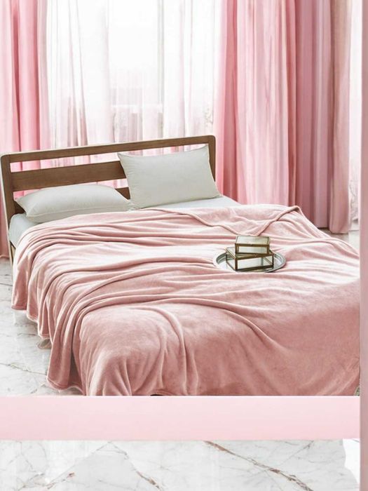 Pled 160x220, 4 fasl uchun kerakli adyal. Sovg'alar uchun ham ajoyib.