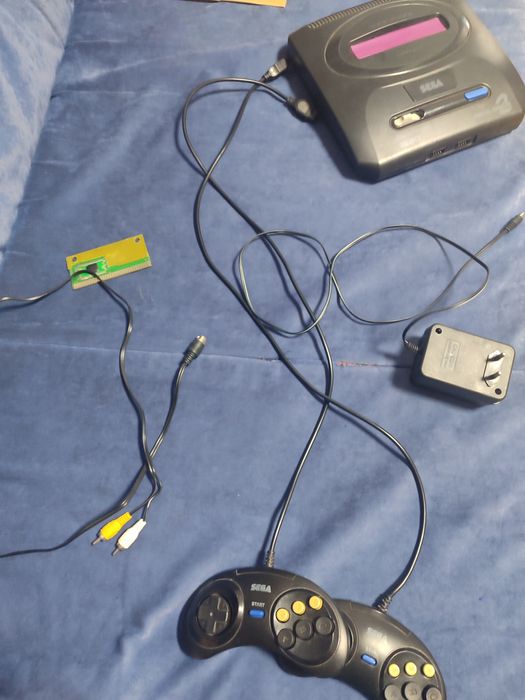 Игровая приставка Sega