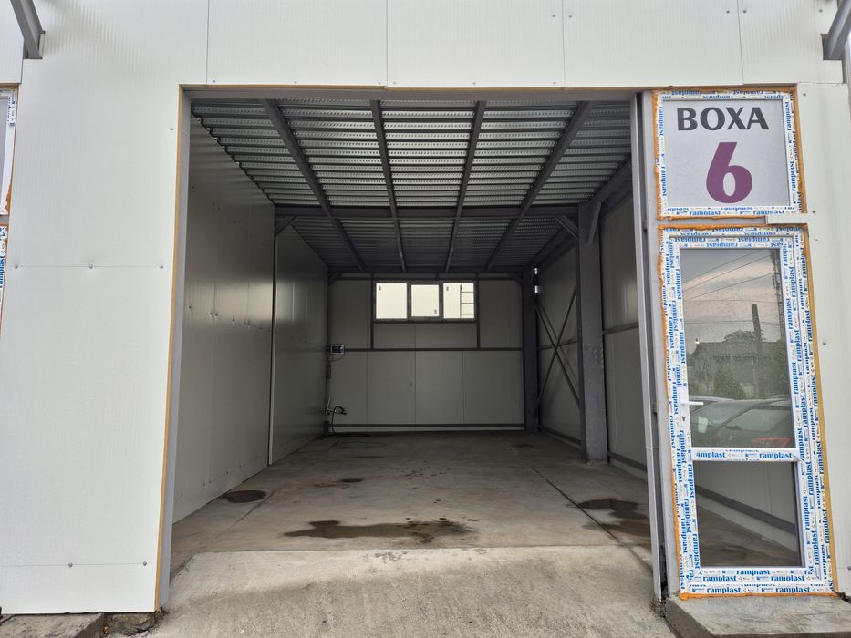 Hale (boxe) și spatii la etaj de inchiriat