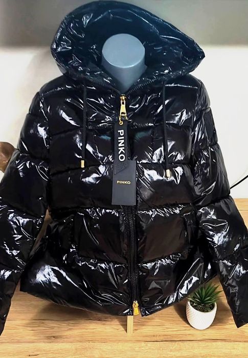 Ново яке Pinko ELEODORO