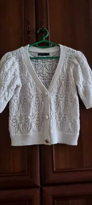 Cardigan superb cu nasturi aurii