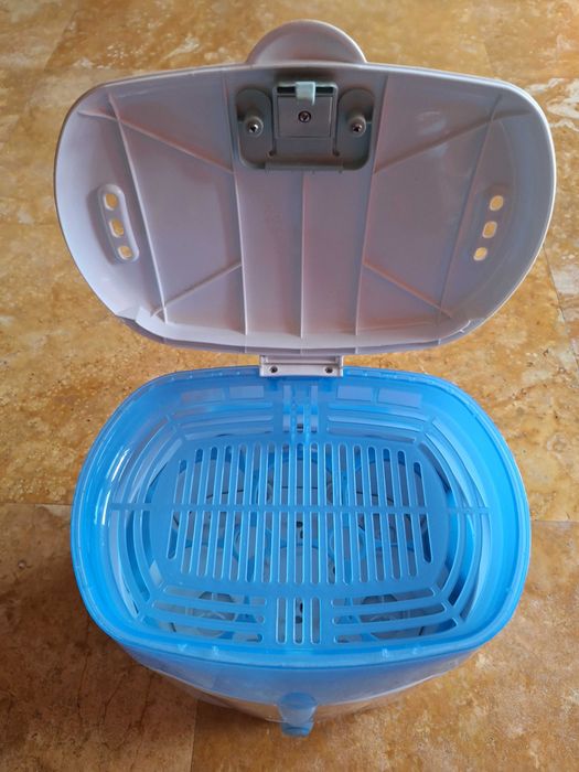 Vând sterilizator electric cu aburi Dr Browns