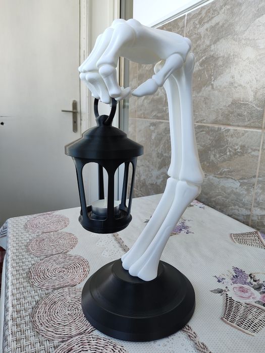 Felinar Halloween mana de schelet