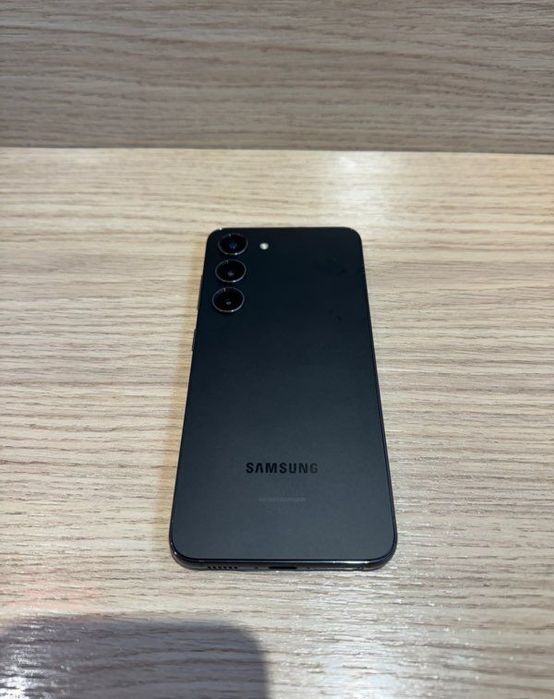 Samsung S23.  8/128gb