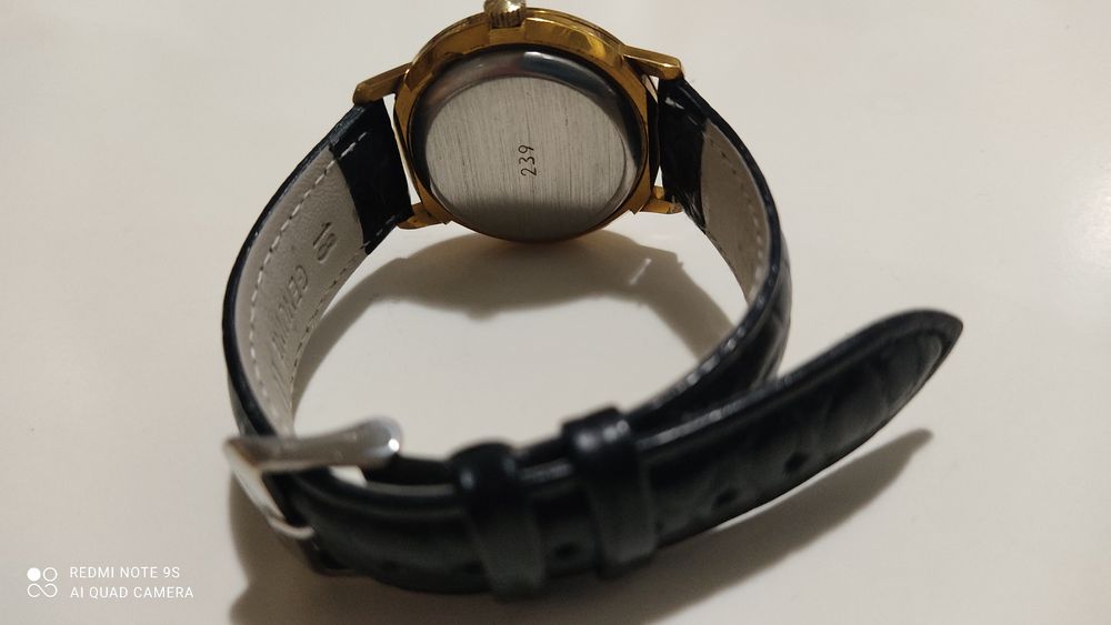 Красный часы Орион оригинал в идеальном состоянии необычный эксклюзив