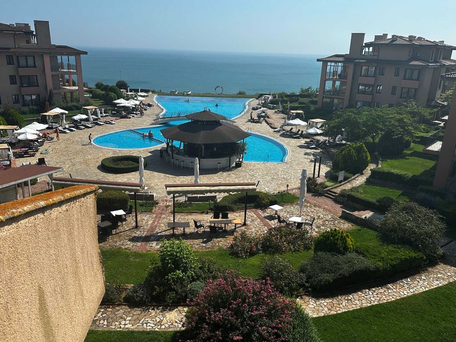 Продава се Тристаен апартамент в с. Топола, Област Добрич - 102 кв.м за 883 €/кв.м - Снимка #11