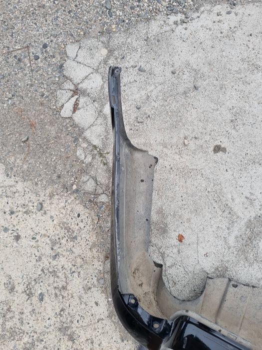 Продам задний бампер субару аутбек BP