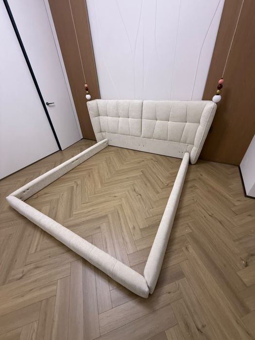 Продаю кровать 2 спальный новый