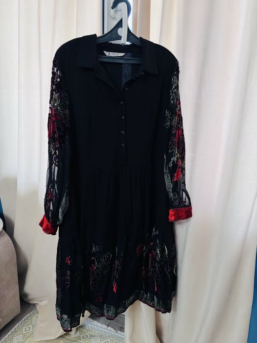 Продаю платья б/у