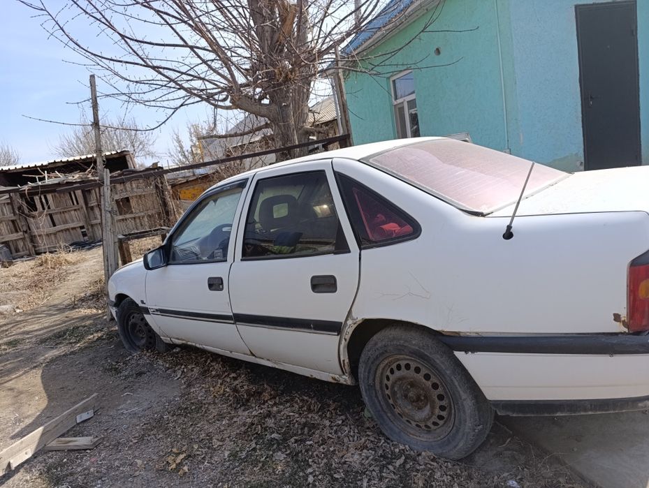 Машина сатылады! Мотор истеимейди! Тез арада!!