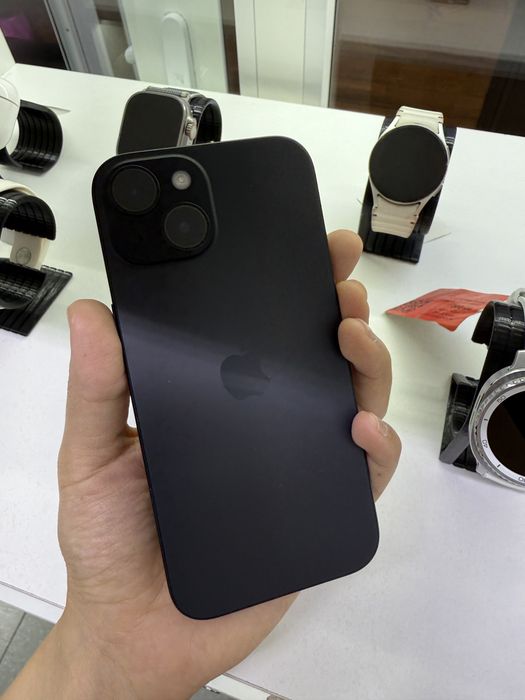 смартфон Apple Iphone 15 256Gb