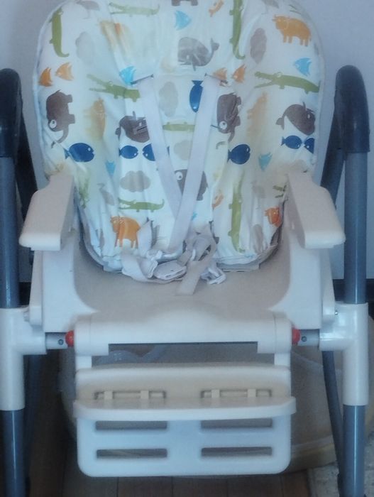 Продается детский стульчик для кормления.