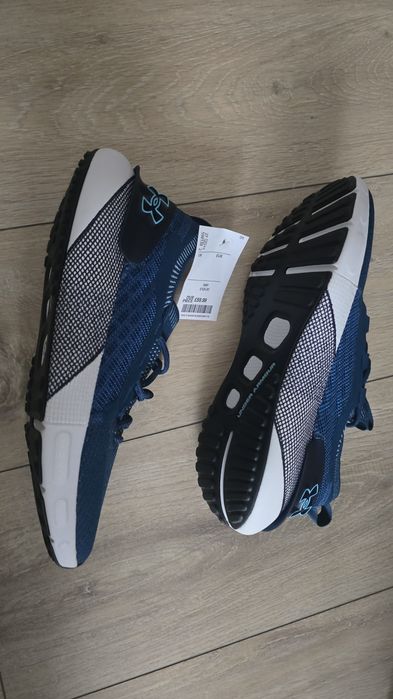 Under Armour  чисто нови с етикет.