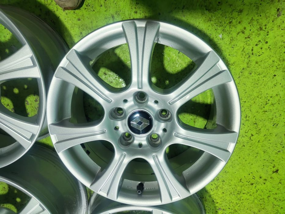 16 5x114.3  Renault Nissan лети джанти 5х114.3
