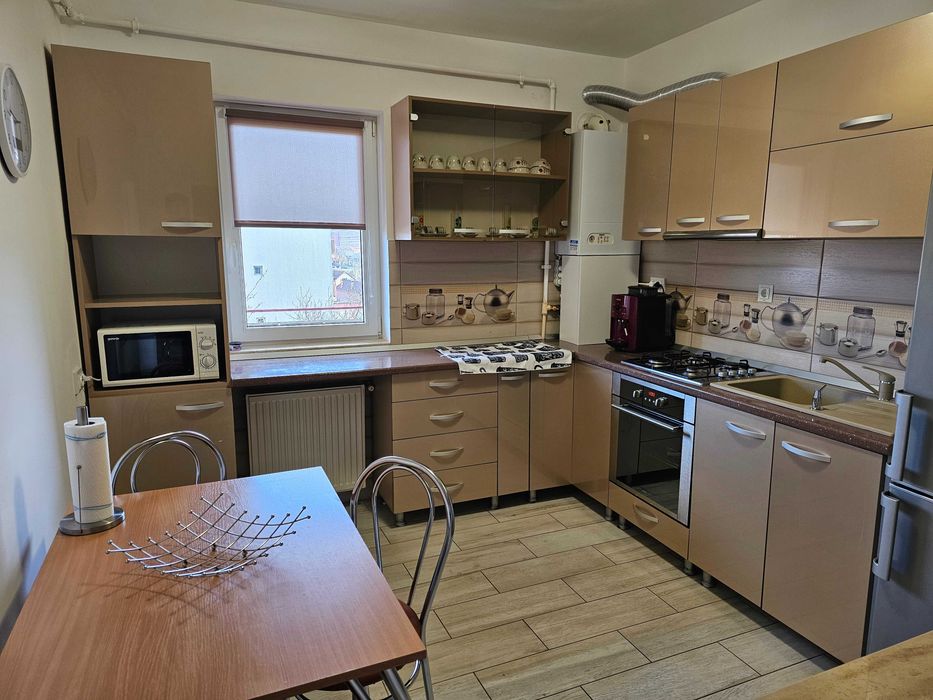 Inchiriez apartament 2 camere – Complex Potaissa, Turda Noua