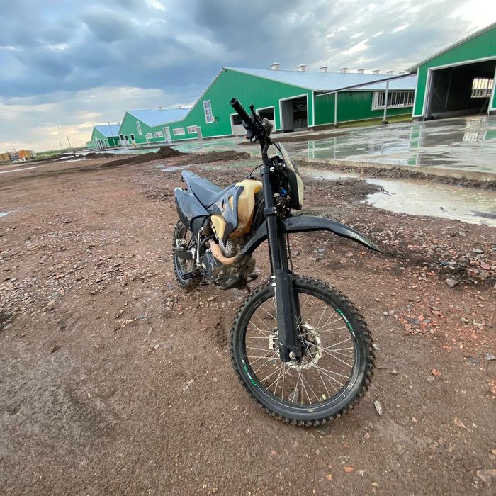 Продам мотоцикл сумц 300 цепной