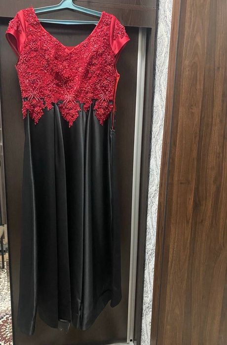 Ансамбль и зар халат для невест.