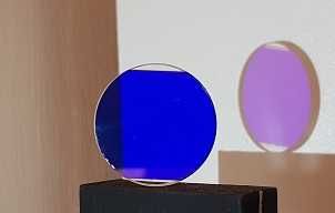 Filtru dicroic. Divizor dicroic de fascicul. Oglinda dicroica D = 30mm