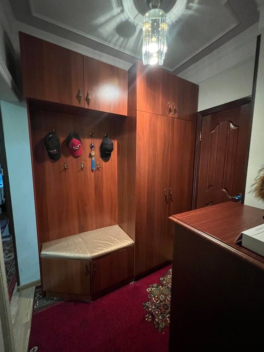 Продаётся 4-х комнатная квартира на Массиве Кушбеги, в дол дороге