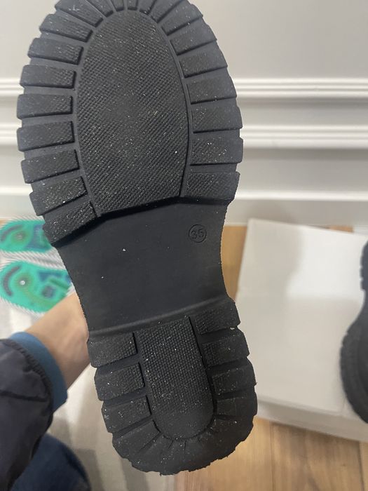 Продам демисезонный сапоги