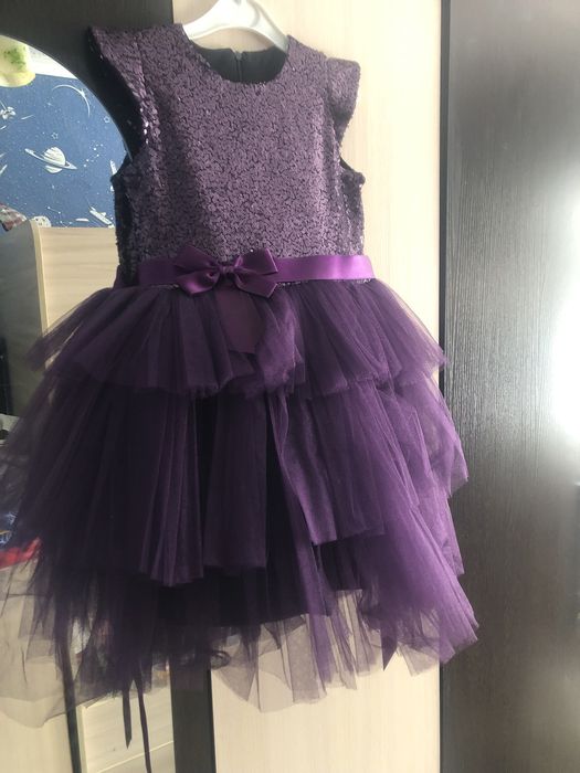 Продам платье нарядное