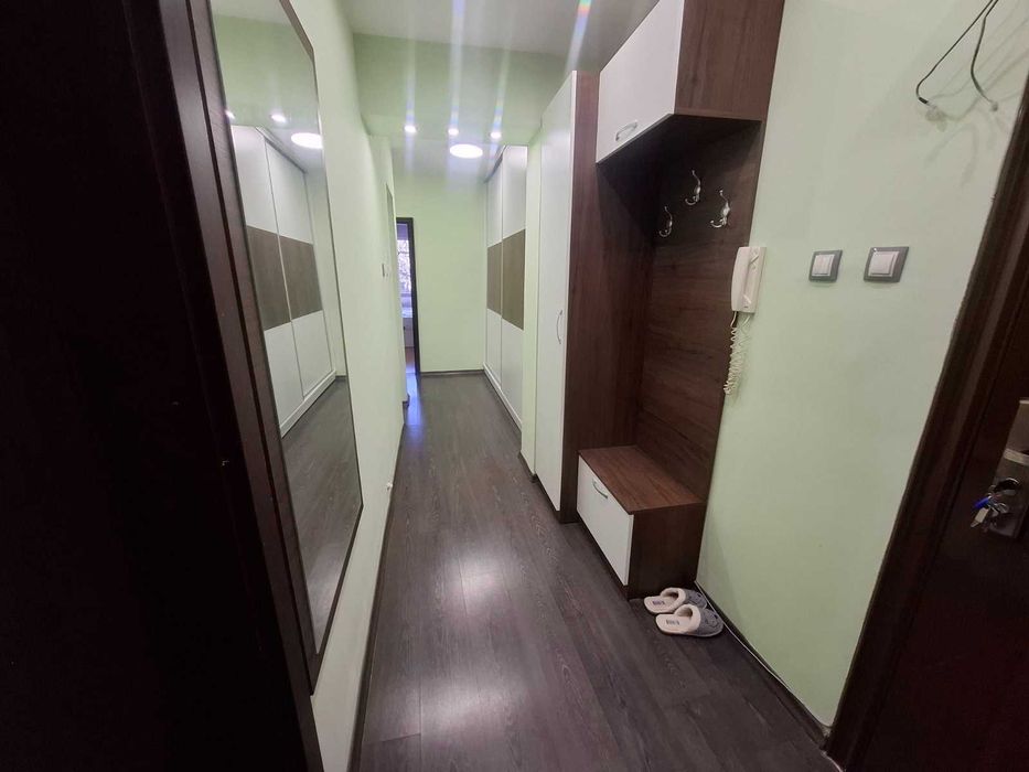 Дава се под наем Тристаен апартамент в Стара Загора, Център - 120 кв.м за 459 € - Снимка #9