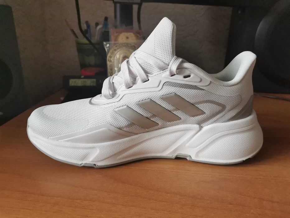 Нови дамски маратонки Адидас.