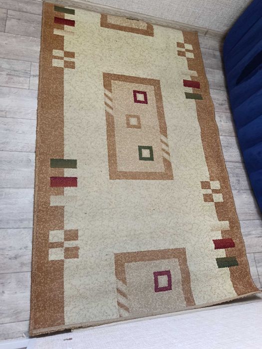 Продаётся палас, дорожка, прикроватный коврик