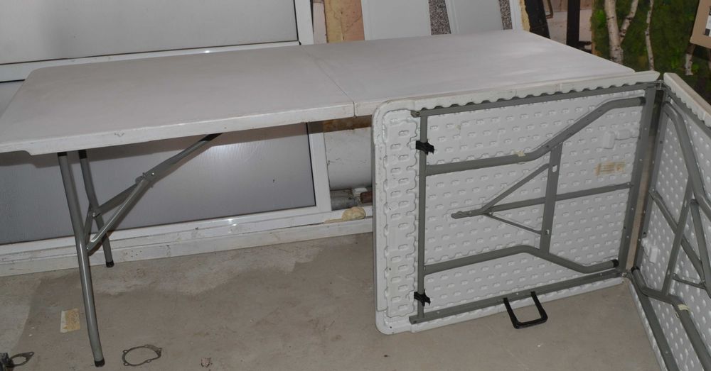 Пластмасова Сгъваема МАСА