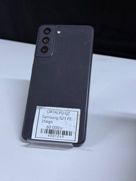 Samsung S21 Fe Память :256гб