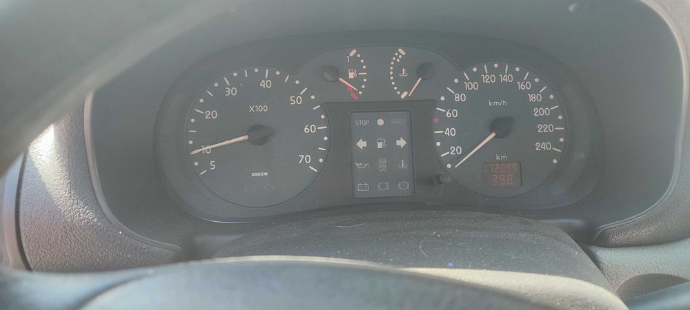 RENAULT Clio 2004 — imagine 3