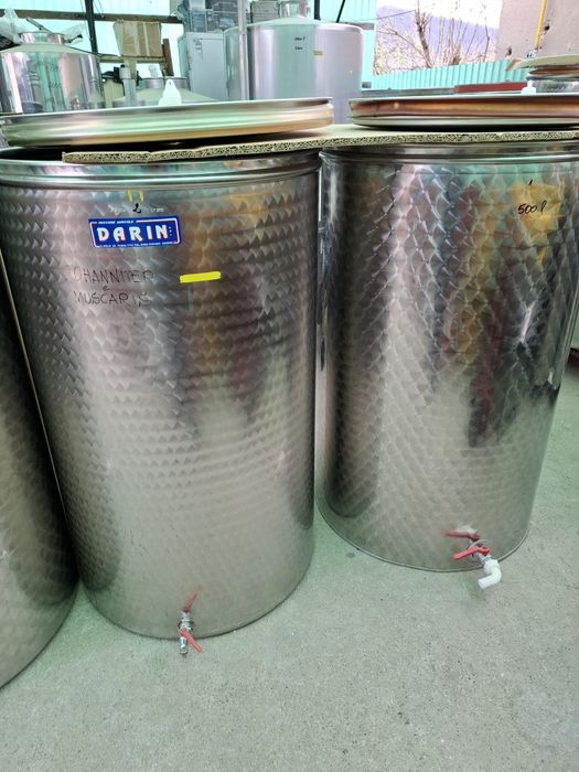 Butoi inox 500 l pentru vin