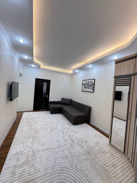 Суточная квартира своя метро чилонзор...