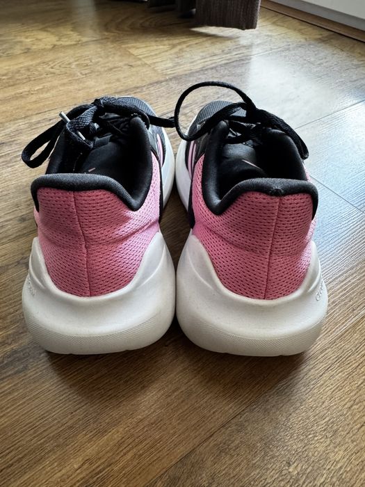 Маратонки Adidas