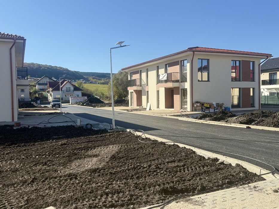 Chinteni/Ansamblu privat/direct de la proprietar