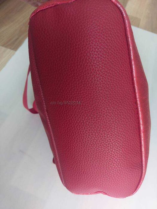 Раница 27 х 27 см и 30*23*10,5 см.