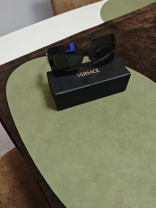 Слънчеви очила Versace
