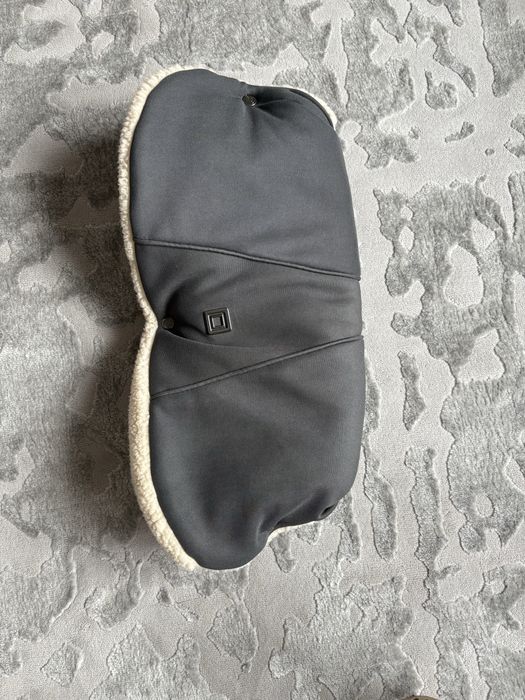 Маншон/зимни ръкавици за бебешка количка