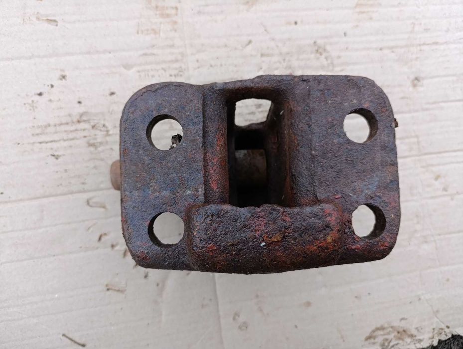 Запчасти на плуг.    .    .