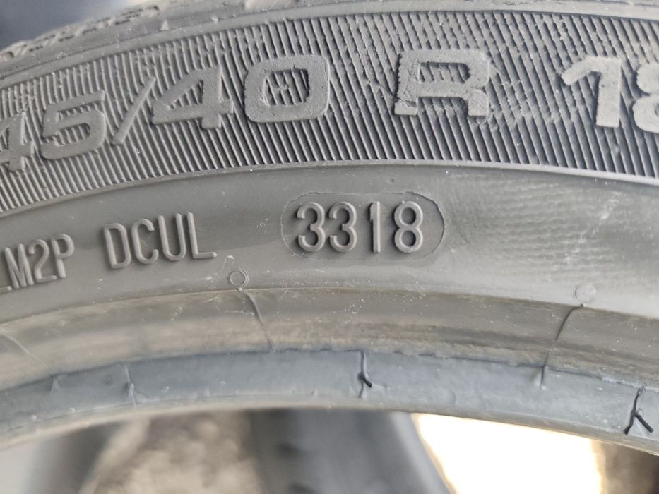 245/40/18" 2бр Uniroyal rain sport 5,dot17г18г,5-6мм