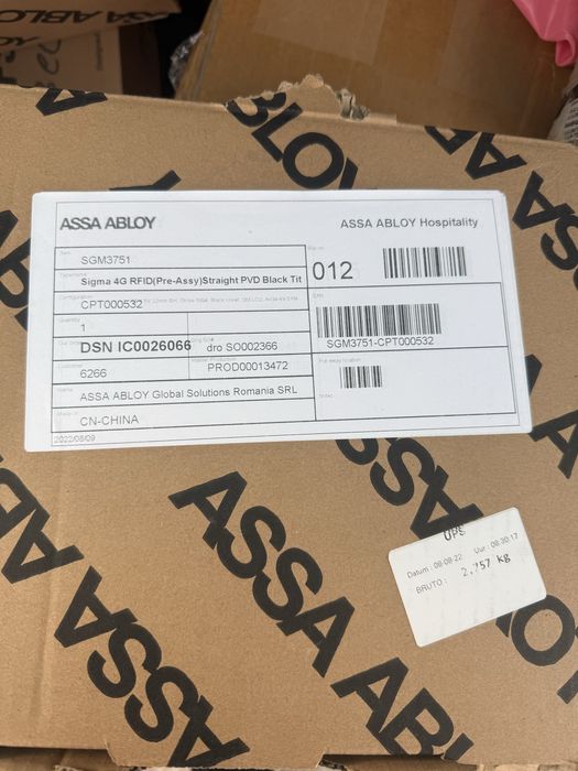 Assa Abloy електрическа  брава .Черен цвят 4.5 v 22mm