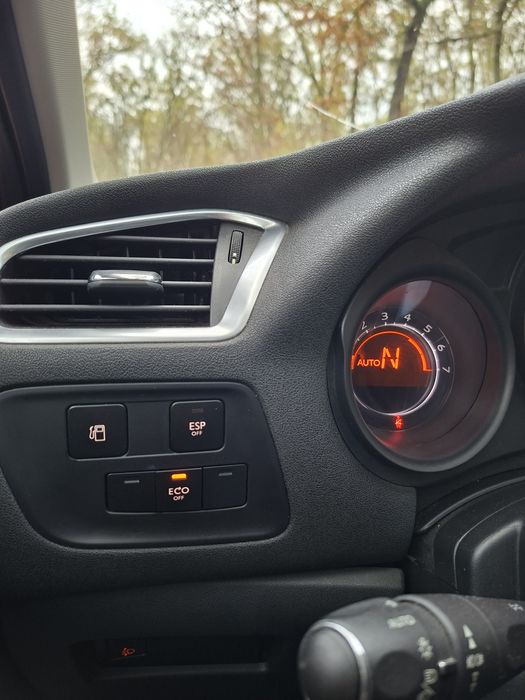 Citroen C4 ,cutie automata1.6 hdi ,plafon  panoramic