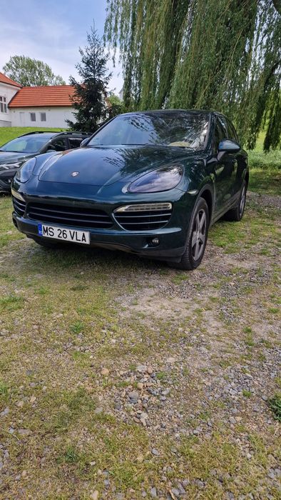 Aripa stanga , dreapta, capota , bara fata , faruri, stopuri, haion porsche cayenne