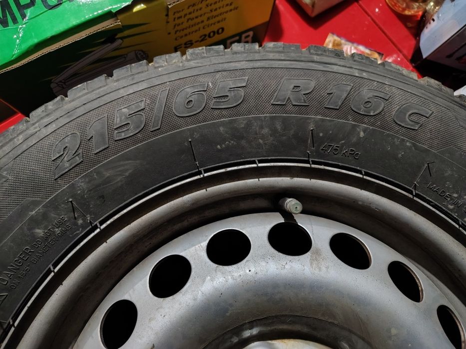 Anvelope 16 pt T5 215/65/16C