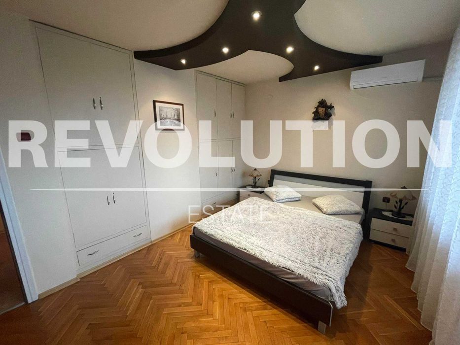 Дава се под наем Тристаен апартамент в Варна, Център - 90 кв.м за 350 € - Снимка #4